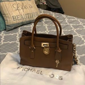 ❌SOLD❌Michael Kors Hamilton Satchel bag  👜